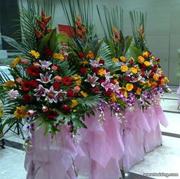 丧事花篮鲜花，如何保存才能延长其美丽