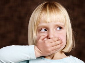 闻到农药，胃打嗝，咋回事呢？