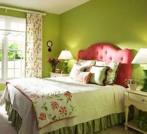 墙面装饰板的选择：既要好堪又要实用