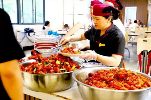 河南信阳一高校食堂推出炒橘子，引发校园热议