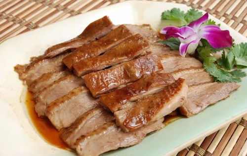 香酥鹅，一种以鹅肉为主料