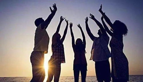 与优秀同行， 收获精神富足