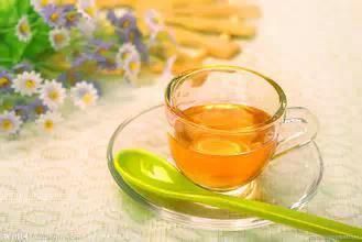 菊花茶功效显著，喝不对小心伤身