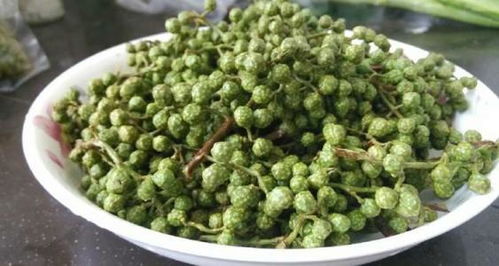 青花椒与红花椒，你真的能辨出它们的区别吗