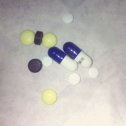 第一步：快用清水冲啊， 洗洗geng健康