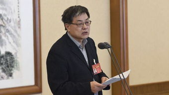 而在今年 两会 期间,全国人大代表、洛阳博物馆名誉馆长王绣连续4年建议将牡丹确定为国花.