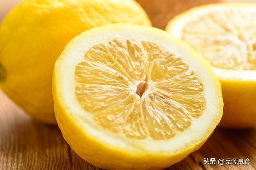 青柠檬比黄柠檬更酸吗？口感上有什么区别