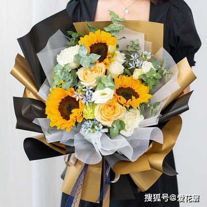 代表心动的花花语是“爱意”，心动之花有红玫瑰、向日葵等