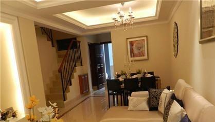 化解煞气：月季花的挡煞作用