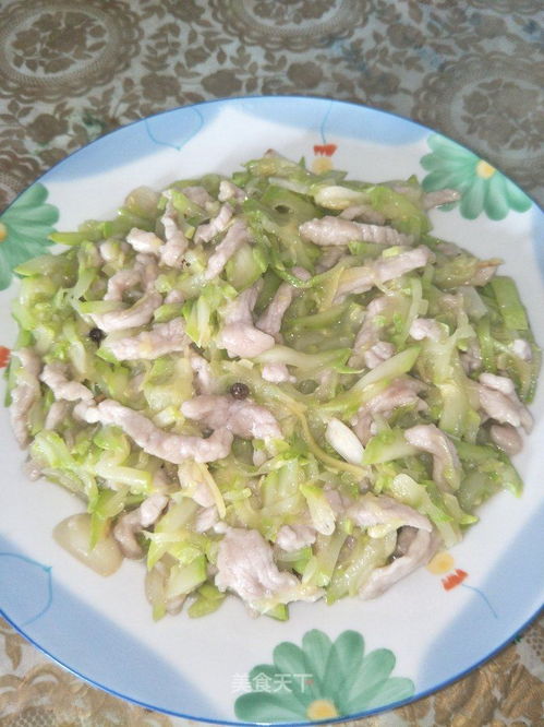 嫩南瓜炒肉，家常小炒