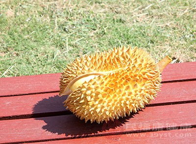 四、选择土壤，注意排水