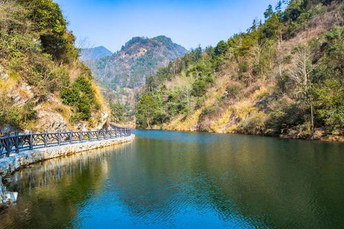 自然景观：大自然的鬼斧神工