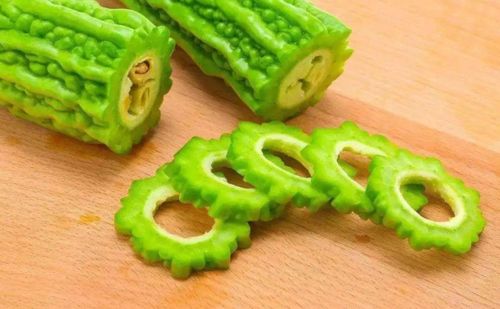 冬季苦瓜怎么做，口感苦涩