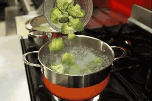 玉米煮多久能熟？了解不同品种和烹饪方法对熟度的影响