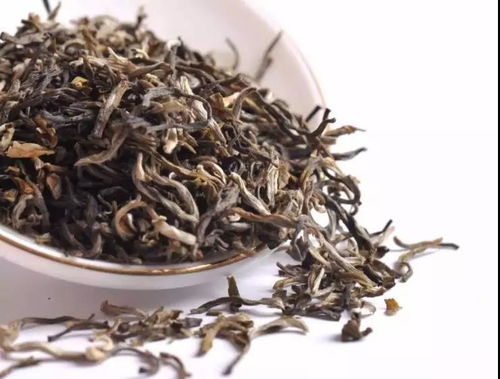 绿茶搭配茉莉花茶，如何让清新与芬芳完美融合