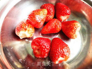 草莓奶昔月季的花期是多久？