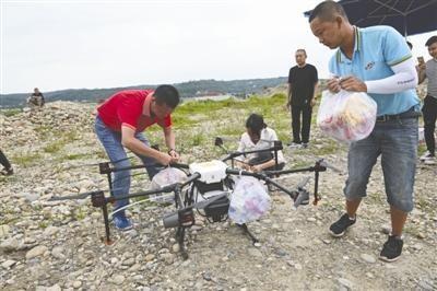 与传统喷药，无人机优势多多