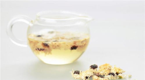 每天泡菊花茶喝，长期饮用对身体有害吗
