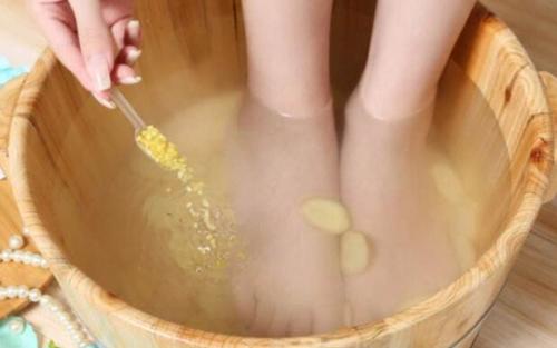 花椒生姜泡脚，养生效果如何
