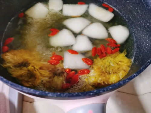 菊花雪梨茶孕妇可以喝吗？这样搭配才更安全