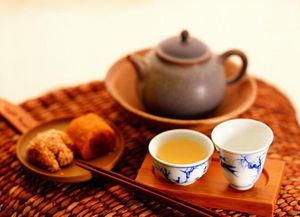 黑茶是后发酵茶，包括普洱、六堡、安化等