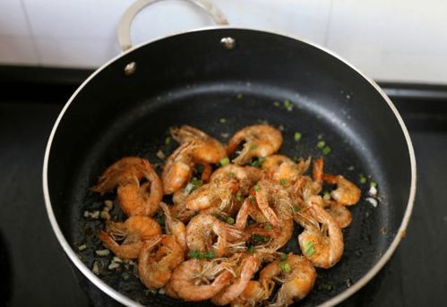 基围虾常见食谱，以清蒸、油焖、白灼为主