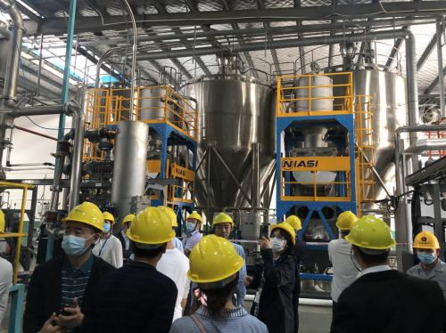 自动化喂料系统助养殖场降本增效