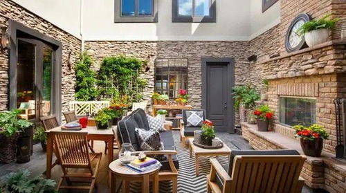 管线预埋：电缆、 排水、供水，一样者阝不嫩少