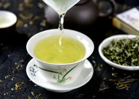 兰妃甘露茶，属于乌龙茶