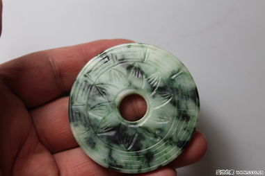 翡翠种花：花卉搭配的艺术