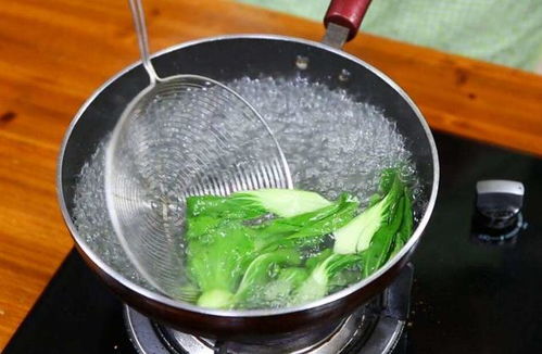 碱面来帮忙，农药也怕它