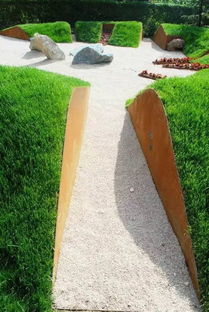 挡土墙：庭院里的守护者