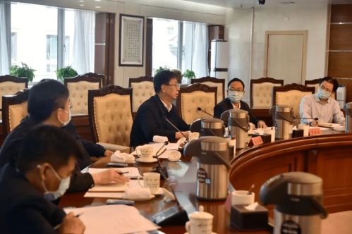 探究珊状臂形草生长习性及环境需求