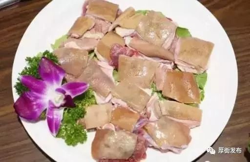 “猪儿睡软垫，肉质更鲜美