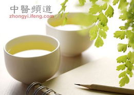 春季养生，女性宜饮用花茶、绿茶等