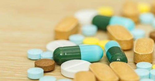 中药治疗，副作用小，效果好