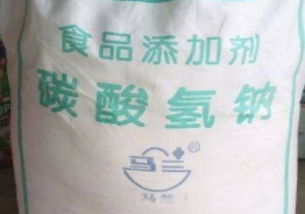 鸡什么时候喂小苏打饮水，小苏打饮水比例是多少？