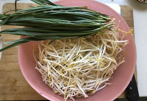 春日花卉保鲜技巧：韭菜的妙用，让花朵更持久