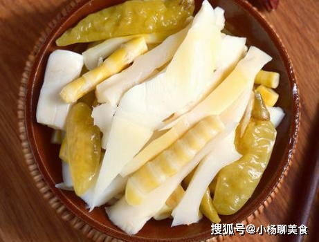 酸笋是否可以生吃，需了解其制作过程和安全性