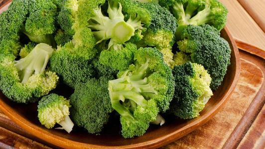 多吃碱性食物， 4月蔬菜大推荐