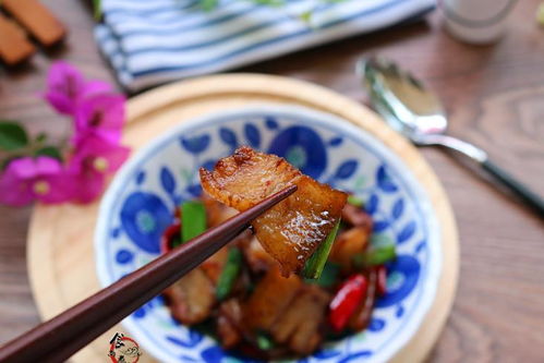 猪肉皮红烧怎么入味不油腻？三种家常做法实测对比，有哪款最香？