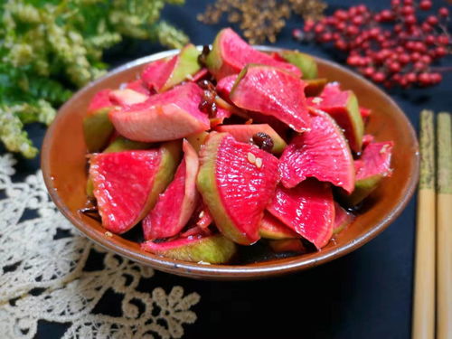 四、 萝卜：营养丰富，口感爽脆