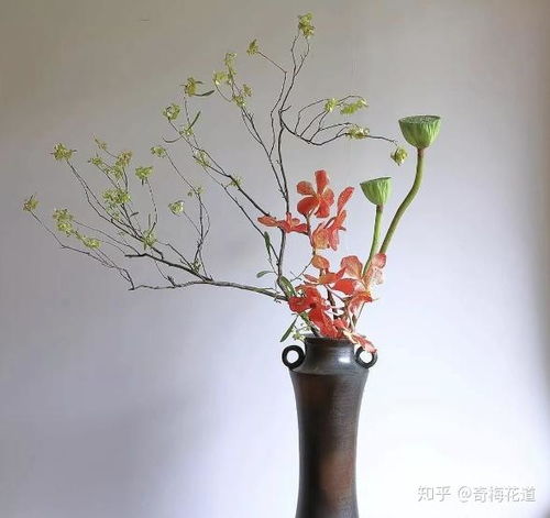 传统东方插花：意境深远， 线条之美