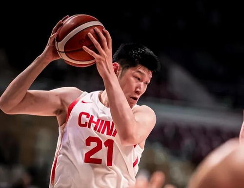 中国男篮惜败澳大利亚，大秋20分10篮板