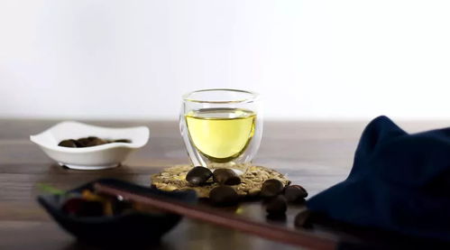 茶油中的饱和脂肪酸：揭秘茶叶中隐藏的健康秘密