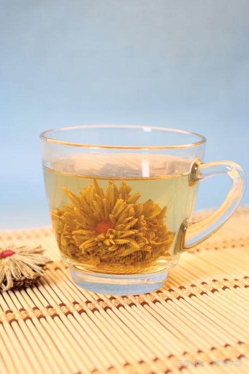 菊花泡水后变绿，还能饮用吗