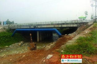 暴雨来袭，河堤告急！