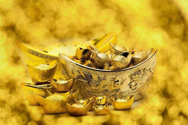 金枝玉叶代生肖兔，性格温顺