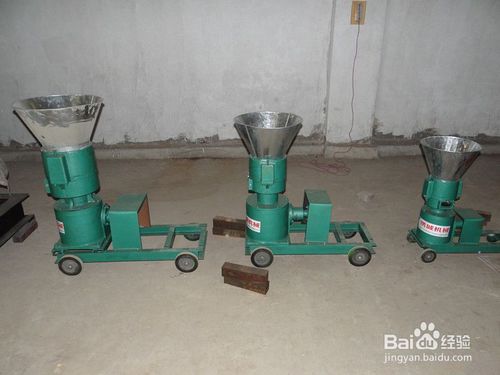 添加饲料颗粒机润滑脂，按顺序插入滑脂块