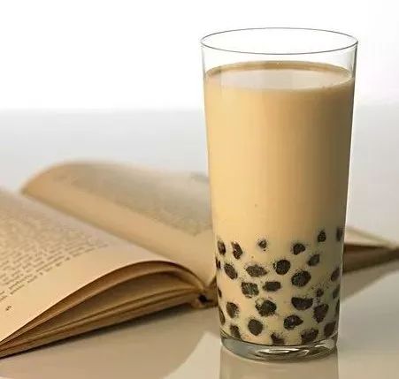 在家轻松制作顶级奶茶：简易步骤大公开！